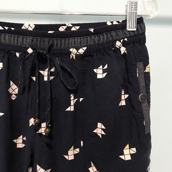 Anthropologie Hei Hei Navy Origami Jogger Pants M - Picture 4 of 8